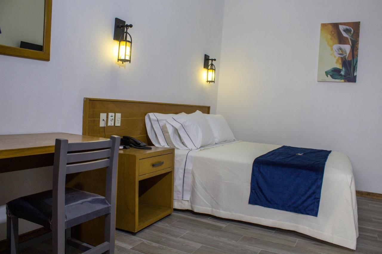 Hotel Real De Castilla Colonial Guadalajara Ngoại thất bức ảnh