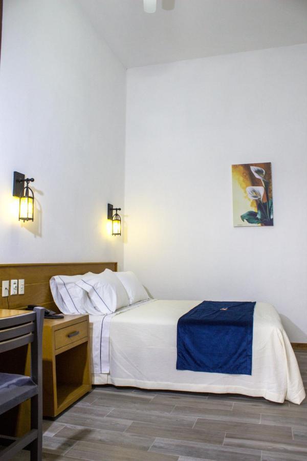 Hotel Real De Castilla Colonial Guadalajara Ngoại thất bức ảnh