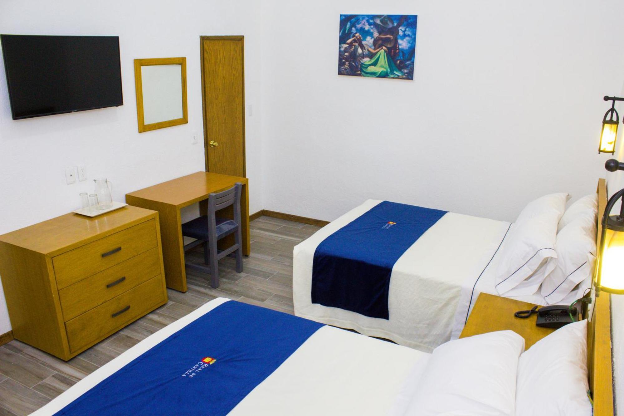 Hotel Real De Castilla Colonial Guadalajara Phòng bức ảnh