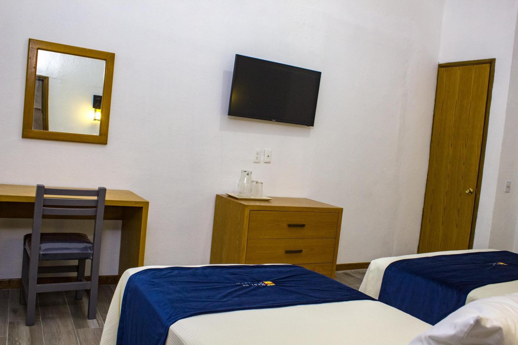 Hotel Real De Castilla Colonial Guadalajara Phòng bức ảnh
